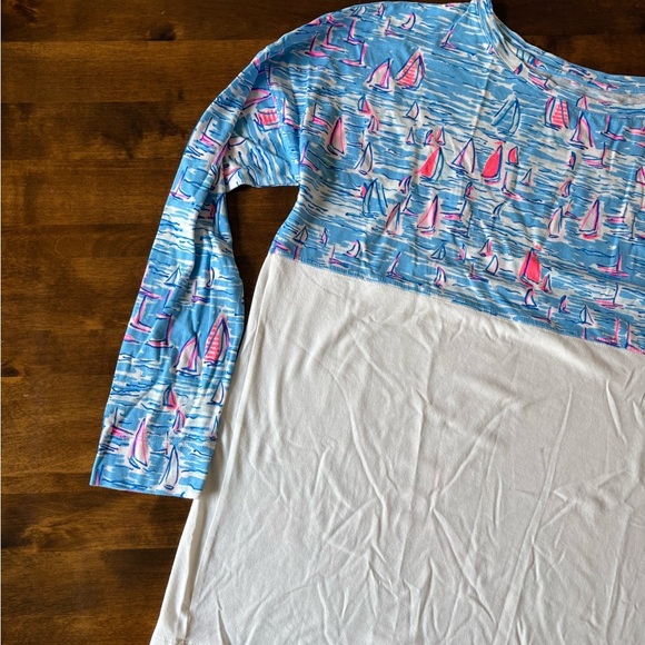 Lilly Pulitzer Sailboat Long Sleeve Tee Blue White Split Hem Nautical Size M - Picture 2 of 7